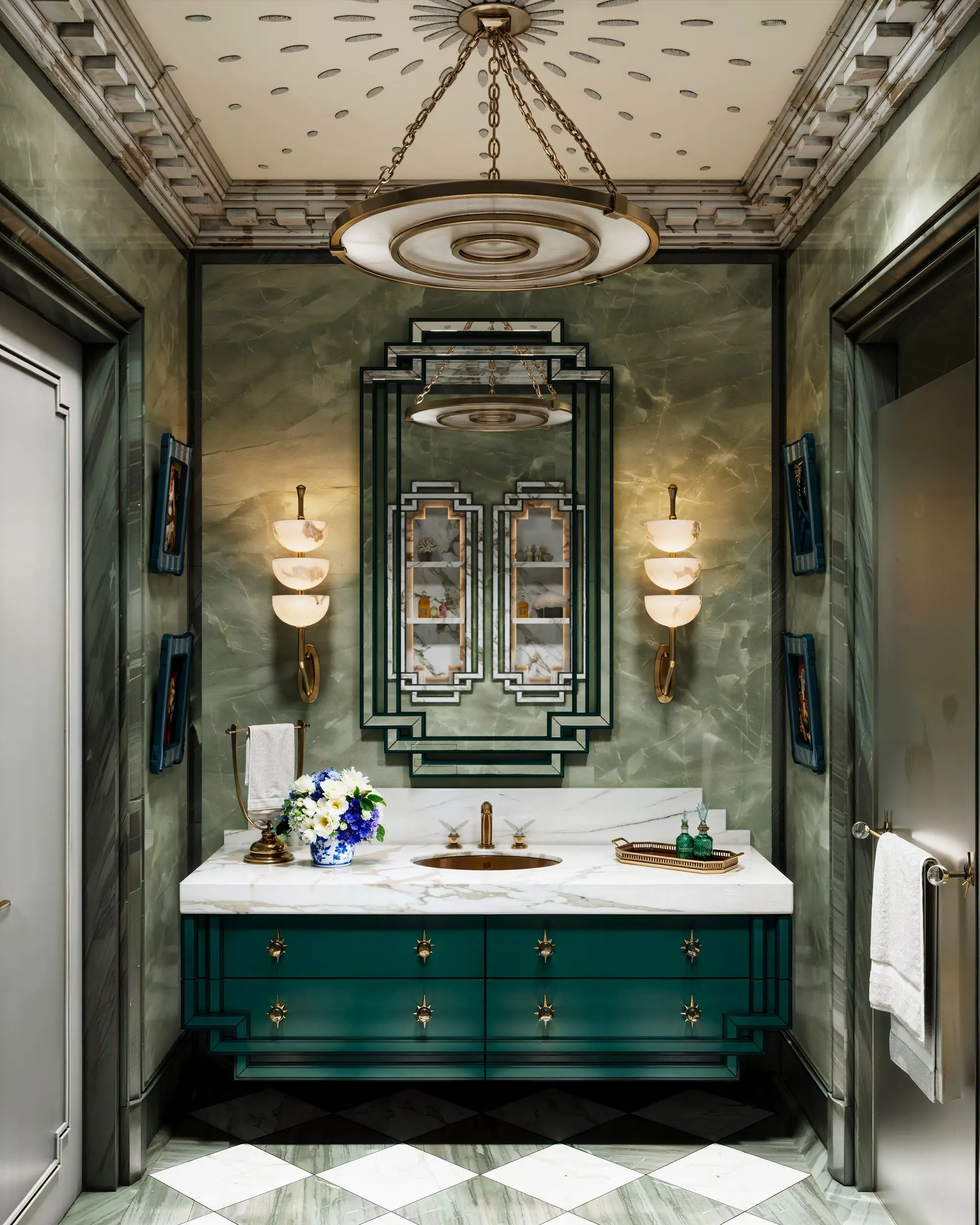 Green bathroom in marble with a deco mirror